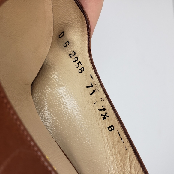 Ferragamo Cognac Brown Leather Slingback Heels 7.5 - Picture 14 of 16